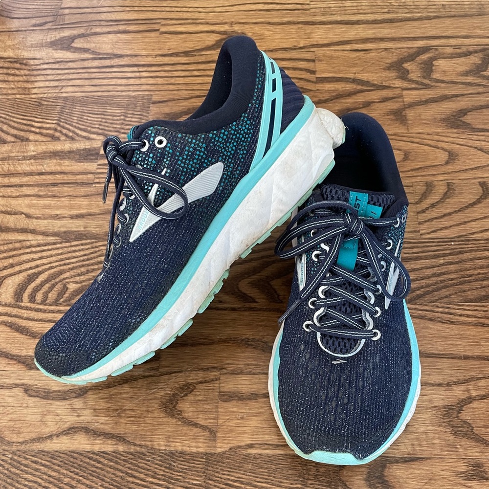Brooks Ghost 11 Running Shoes for Women, size 7.5